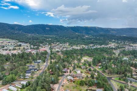 Cabin~Views~Heart Of Town~W&D~Fireplace~Kitchen Woodland Park Exteriér fotografie