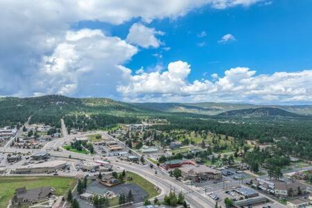 Cabin~Views~Heart Of Town~W&D~Fireplace~Kitchen Woodland Park Exteriér fotografie