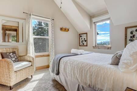 Cabin~Views~Heart Of Town~W&D~Fireplace~Kitchen Woodland Park Exteriér fotografie