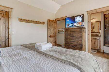 Cabin~Views~Heart Of Town~W&D~Fireplace~Kitchen Woodland Park Exteriér fotografie